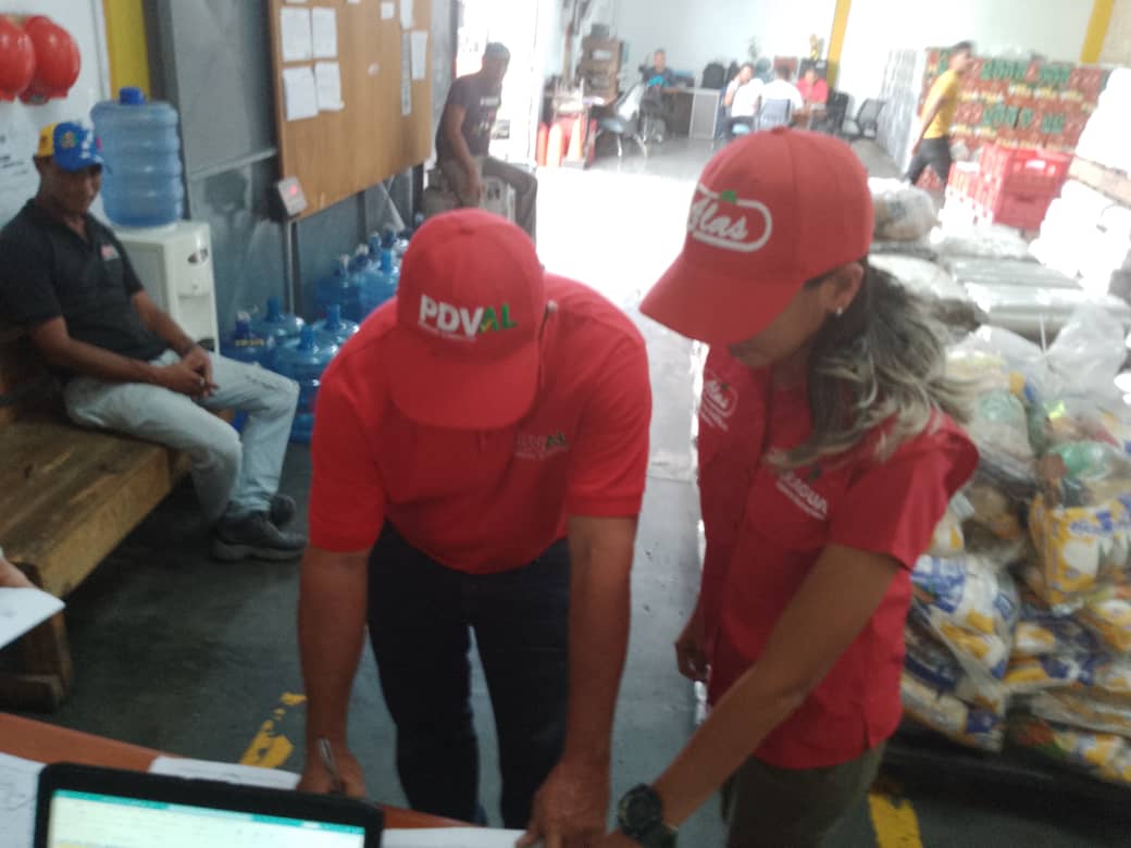 AlasArag's tweet image. Cronograma cumplido con los municipios del Sur de #Aragua, San Sebastian, San Casimiro, Camatagua y Urdaneta para una recepción y despacho total de 41.451 combos provenientes de El Maizal ubicada en San Juan de los Morros Estado Guarico 
#MujerEsPatria 
@NicolasMaduro