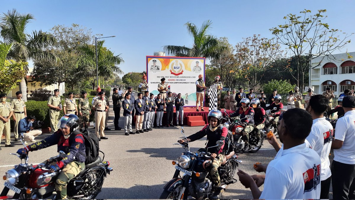 #LadkiChalaRahiHai 
#BSF women riders will cover aprox 5000 km from Delhi to Kanyakumari...
#BSFSeemaBhawani 
#bsfempoweringwomen 
#InternationalWomensDay2022 
#InternationalWomensDay