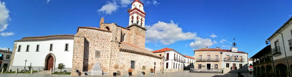RicardoDoming's tweet photo. #DosTorres, Córdoba. Visitando este bonito pueblo de Los Pedroches y preparando el guión de sus nuevas audioguías | In visita a questo bello paesino per scrivere la sceneggiatura delle sue audioguide | Visiting this lovely town to write its audioguides https://t.co/knZmaQw3Fg