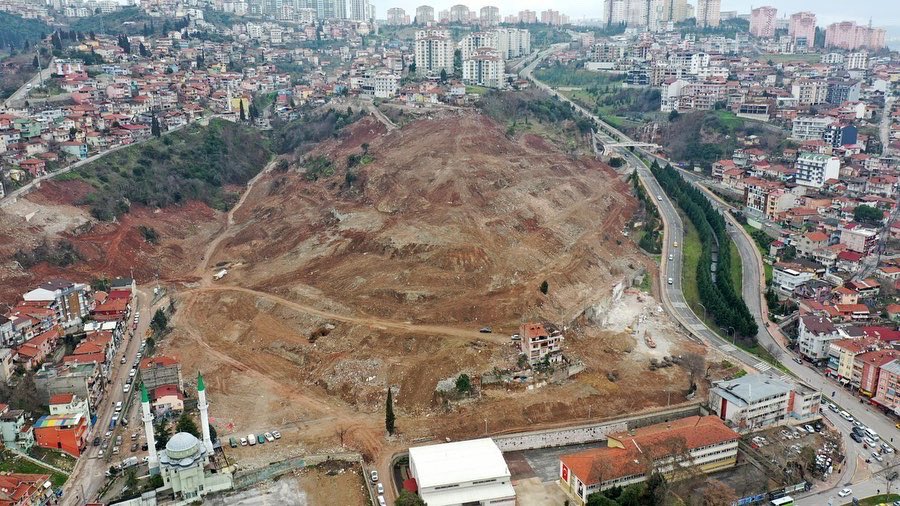 kocaelibld's tweet image. #Cedit Kentsel Dönüşüm Projemizde yıkım işlemlerinin sonuna geldik. 

#BüyükDönüşüm #İzmit