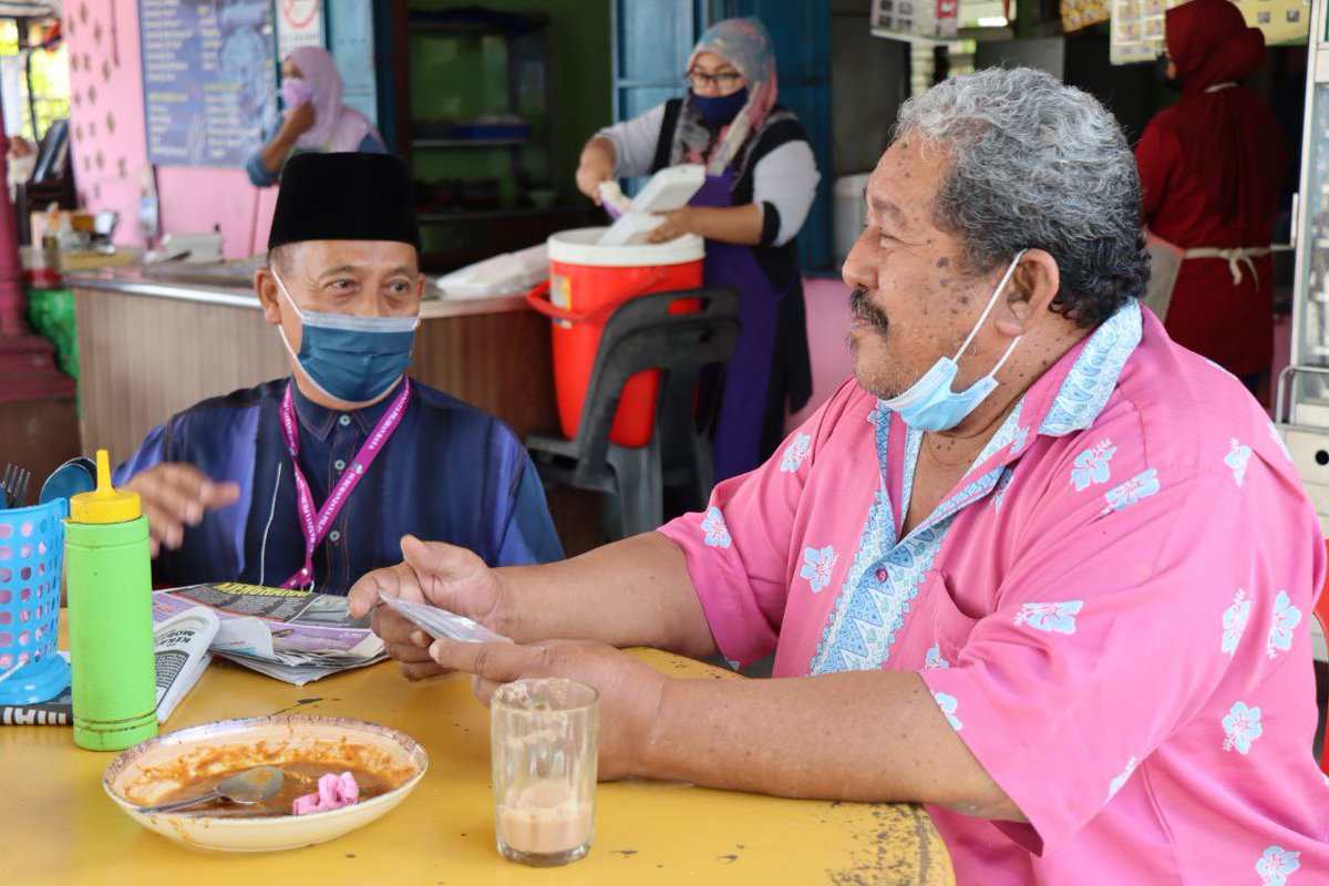 CkgAbdAziz's tweet photo. Pagi ini sarapan di warung Imtiyaz, Pt Bakar. Pelbagai jenis makanan ada soto, nasi lemak, roti canai dan lain lagi. Semuanya sedap sangat👍🏻

#DemiBangsaJohor #MaharaniPrihatin #UndiPN #PerikatanNasional #PRNJohor #Undi18 #MuoSederap #Johor https://t.co/up2aeOrMy1