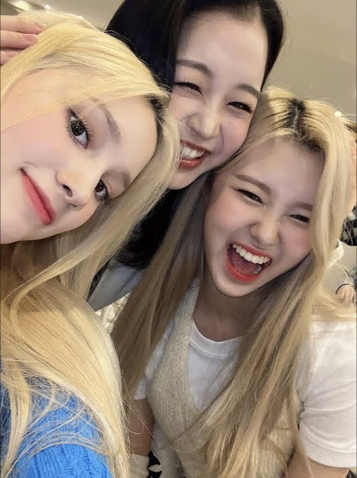 reif4iry_'s tweet photo. idk https://t.co/W4P7uPtVTY