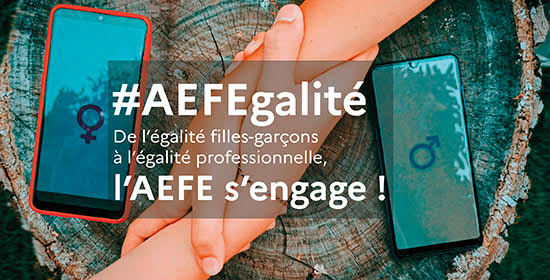 Mosaïque de portraits des jeunes filles, mères, enseignantes et personnels qui incarnent le lycée Louis Massignon pour la célébration de la #JourneeDesDroitsDesFemmes. #JourneeDesDroitsDesFemmes
#8mars2022
#WomensDay #VieDuReseau <a href="/aefe/">adriana elizabeth</a> instagram.com/tv/Ca1xmNIoaTV…