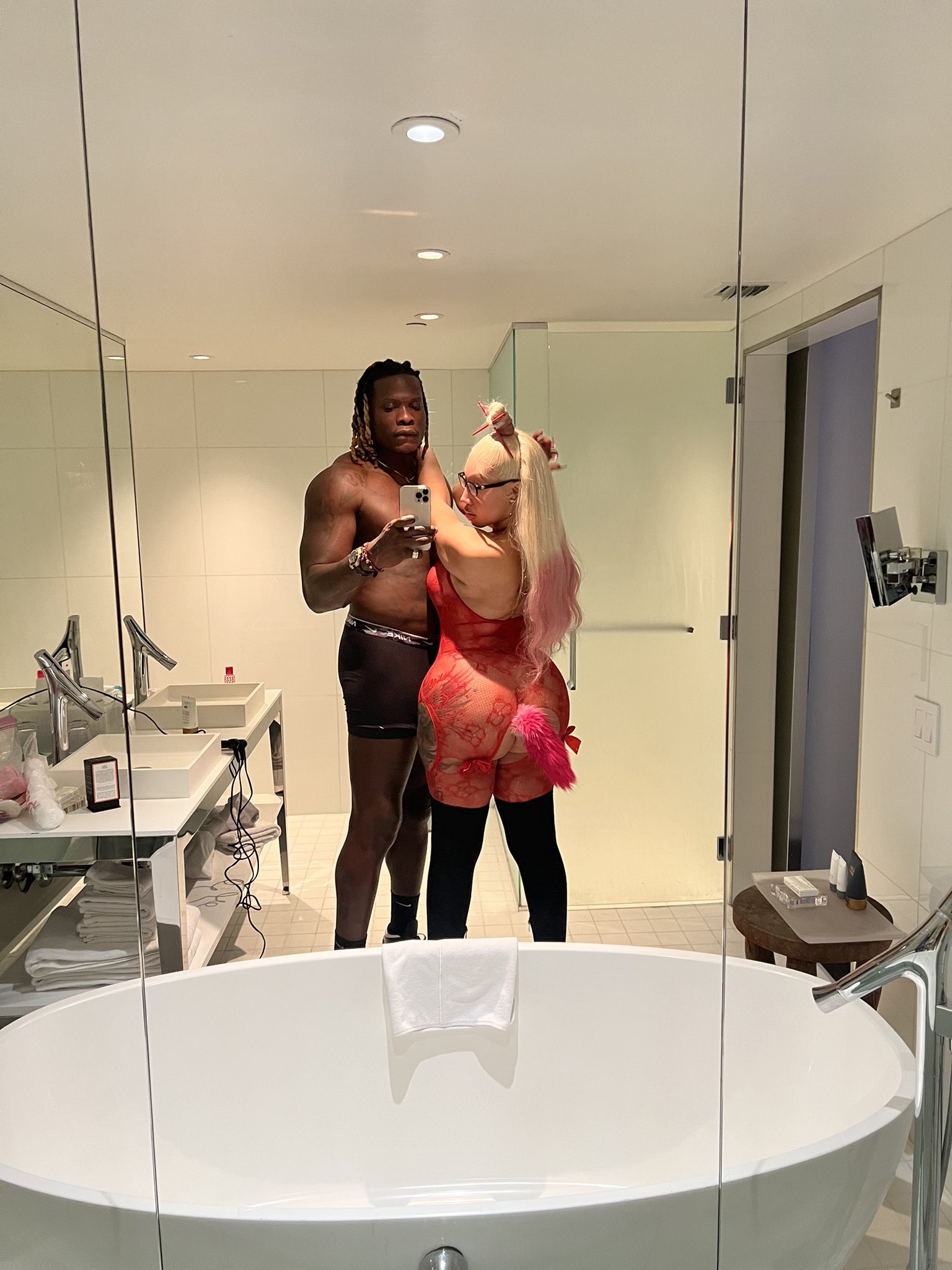 TW Pornstars - 2 pic. King Louie Uncut. Twitter. 🦄 Unicorn Porn Pics @ iloveaoki. 3:30 AM - 9 Mar 2022