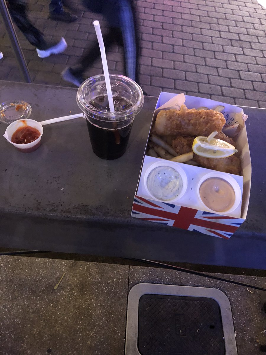 Abhri2's tweet photo. Fish &amp; Chips… and of course MUG Root beer. #mugrootbeer https://t.co/GfHxdO41FX