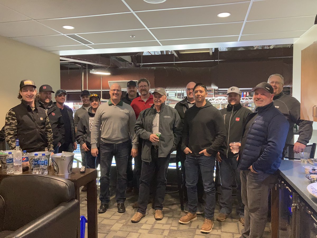 Great afternoon with some of the team from <a href="/RMEHQ/">RME</a> at the 2022 Brier with <a href="/AgGrowthIntl/">AGI</a> #Brier2022