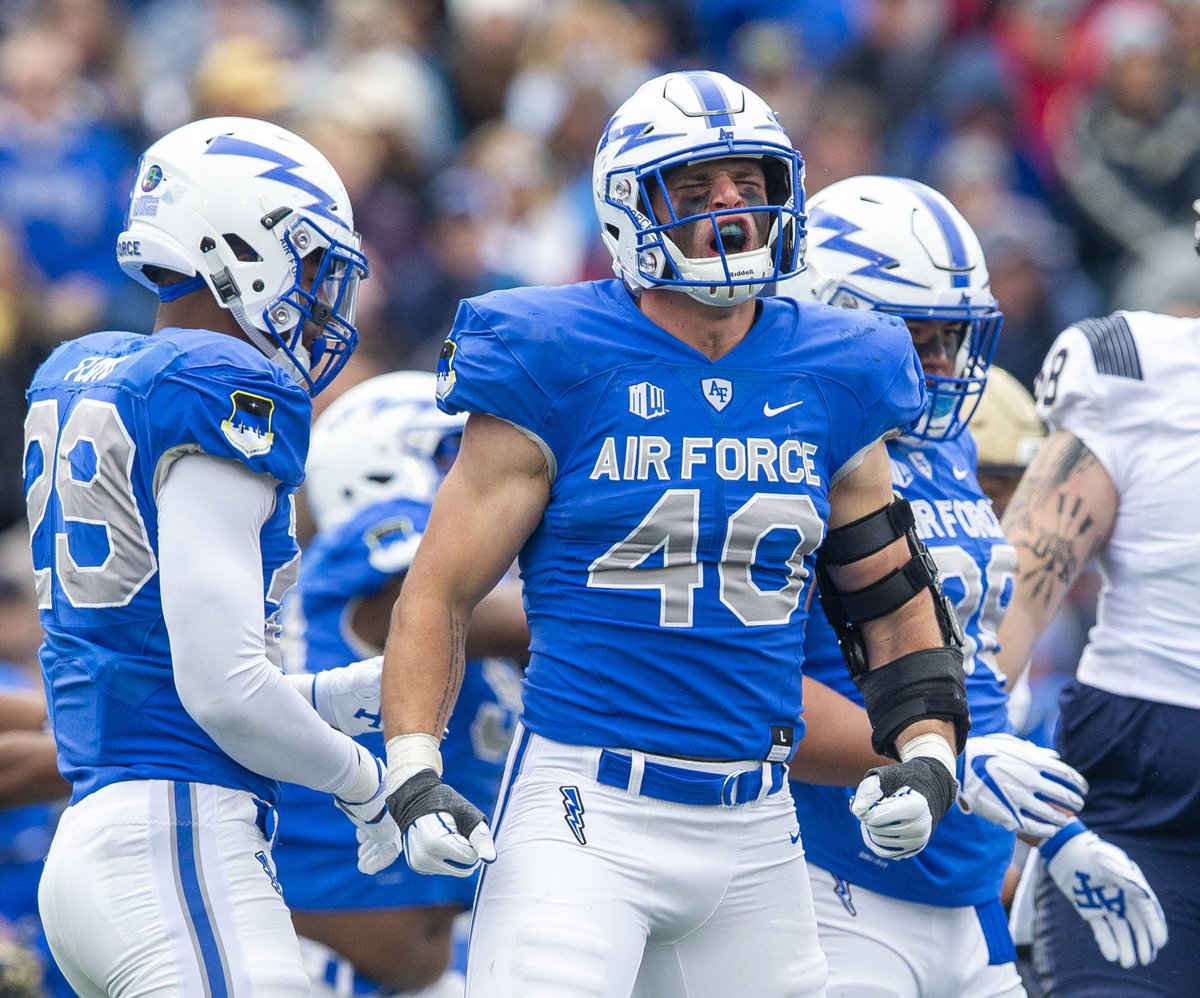 Robert Sanders (@16robertsanders) on Twitter photo AGTG!! After a great conversation with <a href="/coachskene3/">Brett Skene</a> I’m Blessed to receive another offer tonight from the United States Air Force Academy🔵⚪️‼️ AGTG!! After a great conversation with <a href="/coachskene3/">Brett Skene</a> I’m Blessed to receive another offer tonight from the United States Air Force Academy🔵⚪️‼️