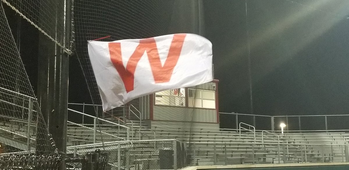 Fly the Flag! @LBaseabll with opening district win in extra innings! <a href="/CrewwConnor/">Connor Crews(Brendon)</a> with clutch hit to win it and score Jaydon Leza from third. That a way to RISE UP!!