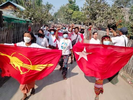 Pyae__phyo's tweet photo. Anti-coup protest led by fearless women from a village in #Yinmarpin Township was staged to overthrow the military dictatorship.

#2022Mar9Coup
#HoldJuntaAccountable
#WhatsHappeningInMyanmar https://t.co/9VShroUTDo