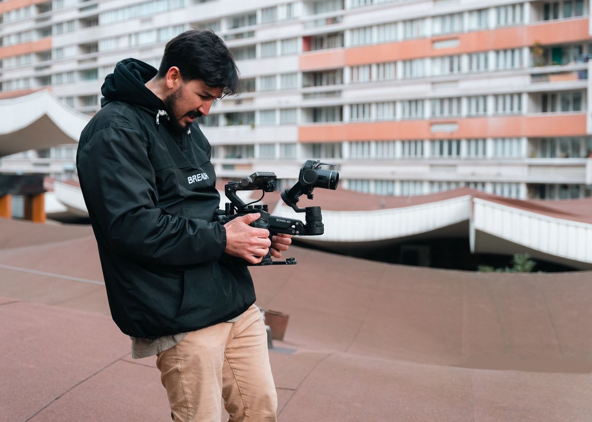 DjiPhilippines's tweet photo. Thanks to DJI Ronin 4D's 4-Axis active stabilization and ActiveTrack Pro - you can get shots handheld that you wouldn't have previously thought possible.
Learn more about Ronin 4D: https://t.co/2IyuEPoY1o
 📸: Stunt Camera Crew
#DJIPhilippines
#djironin https://t.co/mNtC8J2fyA