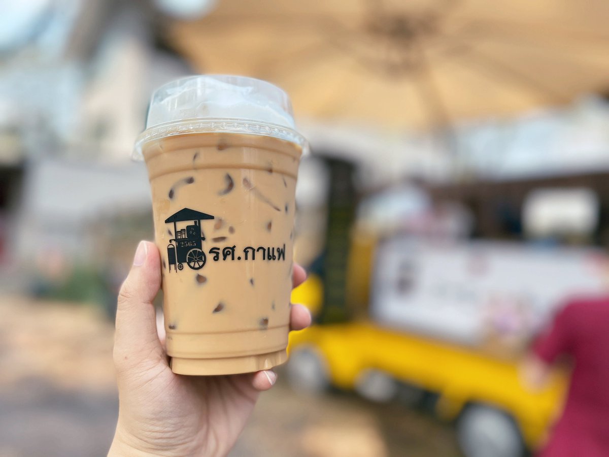 🎌รศ.กาแฟ สาขาการไฟฟ้าบ้านเด่น
สรุปรถเข็นกาแฟญี่ปุ่น คือ รศ.กาแฟ แบรนด์กาแฟข้างทาง ทุกแก้ว 35.- (เจ้าเดียวกับตรงข้ามกาดสมเพชร) เน้นซื้อกลับ
#คาเฟ่เชียงใหม่ #อร่อยเชียงใหม่