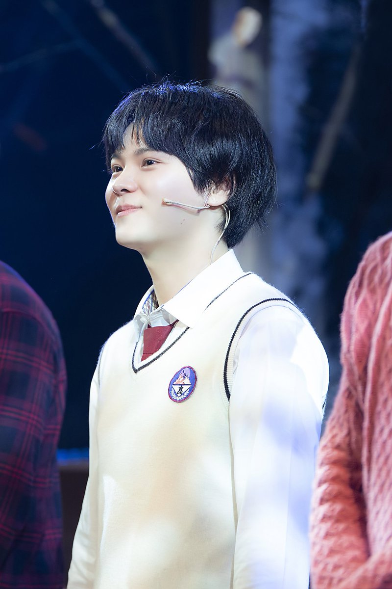 haeppi_pic's tweet photo. 220305 뮤지컬 더모먼트 커튼콜
소년 #송광일 https://t.co/mLlMwHiNec