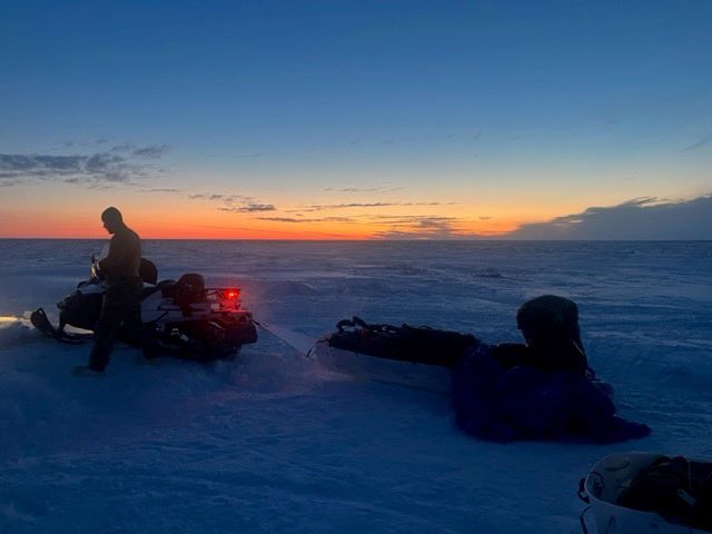 JTFN_FOIN's tweet photo. #PlusFortsEnsemble! Des membres du #1GPRC, Aklavik, NT et des membres américains des #SOF, ont patrouillé ensemble dans le Nord canadien pendant #OpNANOOK-NUNALIVUT. Ils ont patrouillé dans la toundra pour améliorer notre capacité à fonctionner dans l'Arctique.
#ToujoursVigilant https://t.co/RJk63j9P5O