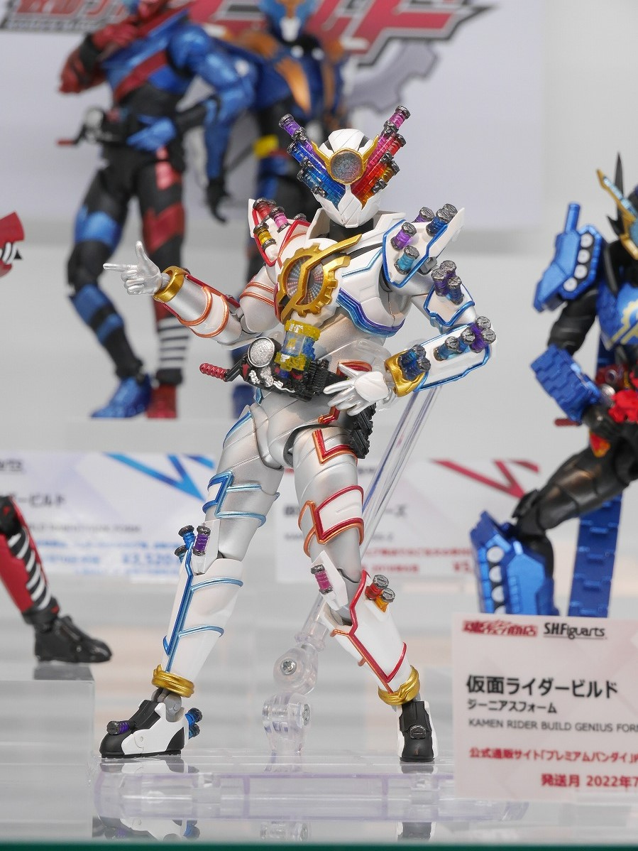 仮面ライダー 特集展示 にて S H Figuarts 仮面ライダービルド ジーニアスフォーム を展示中 Tnt展示情報 フィギュア情報