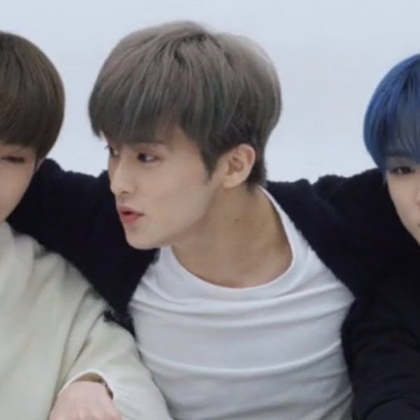 มาร์คลีกับมุมข้างเอยข้างใจคือที่สุด หล่อเกินจริง