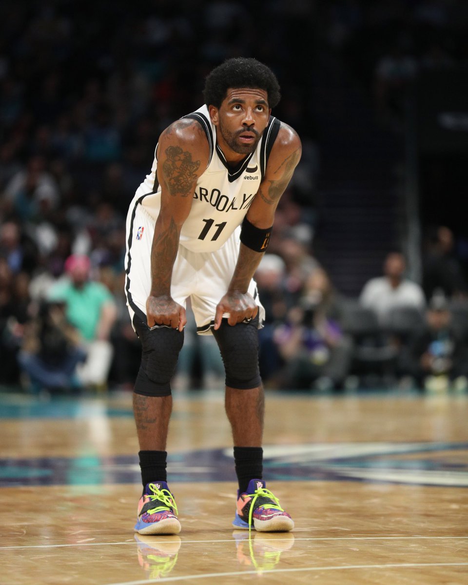 nba_kicks's tweet photo. Kyrie Irving tuvo uno de los partidos más eficientes de la historia anotando 50 puntos con 15-19 en TC y 9-12 en 3P (!!!!!!!) 

En sus pies? Kyrie Low 3.

Que sus creencias no tapen la bestia de jugador que es
 https://t.co/Pa5LrqupY3