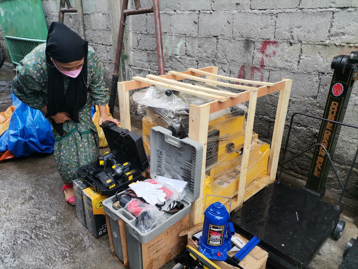 IOM_Philippines's tweet photo. IOM, through the joint #STEPBARMM project and with support from the @UNPeacebuilding ๐บ๐ณ, organized the turnover of livelihood kits to Bangsamoro Islamic Women Auxiliary Brigade Scrap Iron Marketing Cooperative last 25 February 2022. ๐ https://t.co/5J8no72zQN