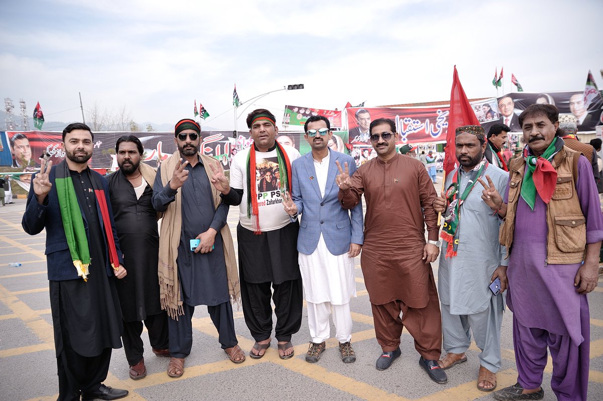 ZulfiqarAshah14's tweet photo. Thank you #Islamabad🇱🇾✌️
@BBhuttoZardari
@AseefaBZ
@JunaidSaleemJD
@MirBabarLoond
#AwamiMarch
#AwamiLongMarch27thFeb
#AwamiLongMarch https://t.co/Ip3Lwzoxsj
