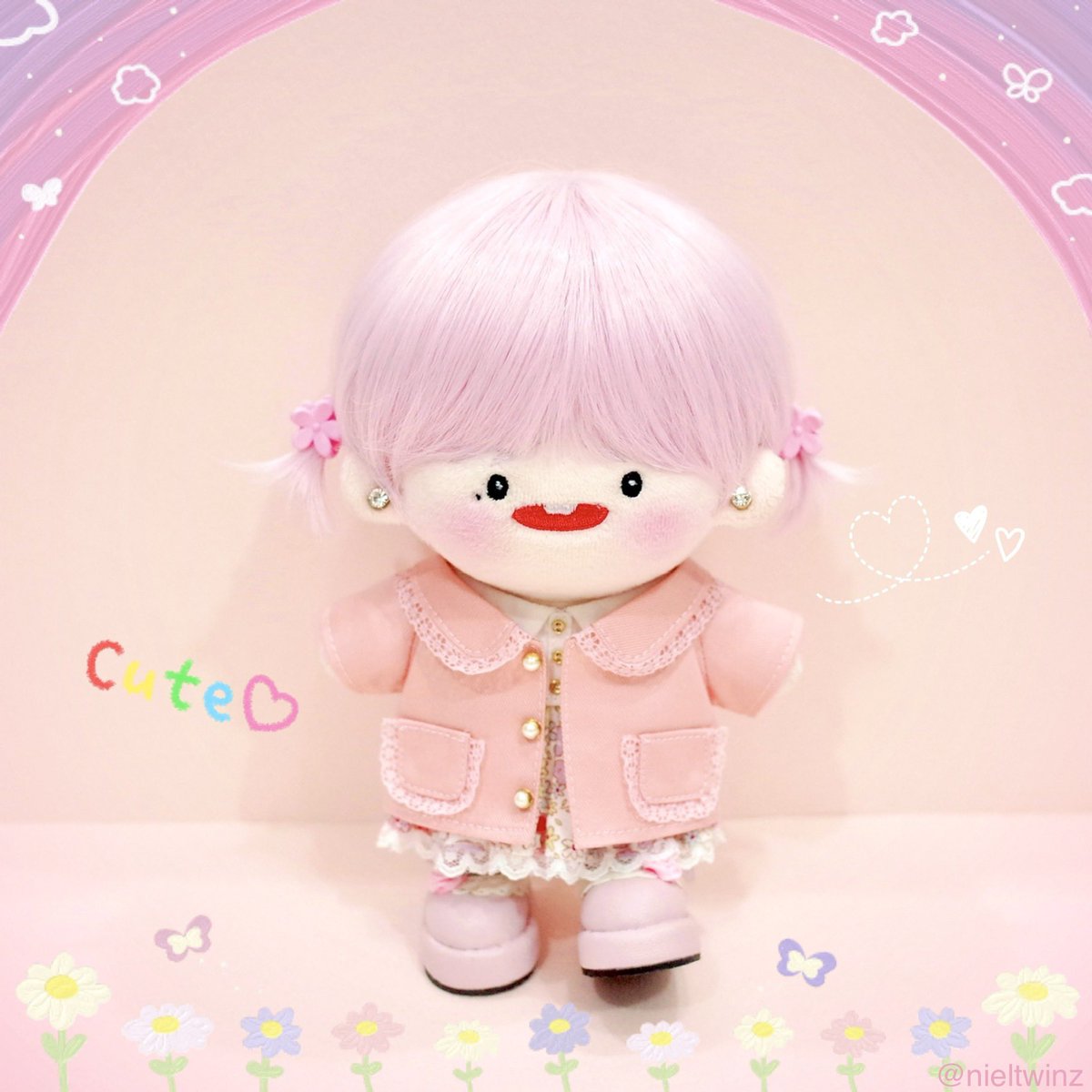 🌸핑쿠의 봄나들이룩🌸
우리 핑쿠 웜톤?쿨톤? 옷색깔에 따라 달라보이네😱 둘다 귀여움
샤*백 못사서 아쉽..담에 사줄게~
#핑크녜리