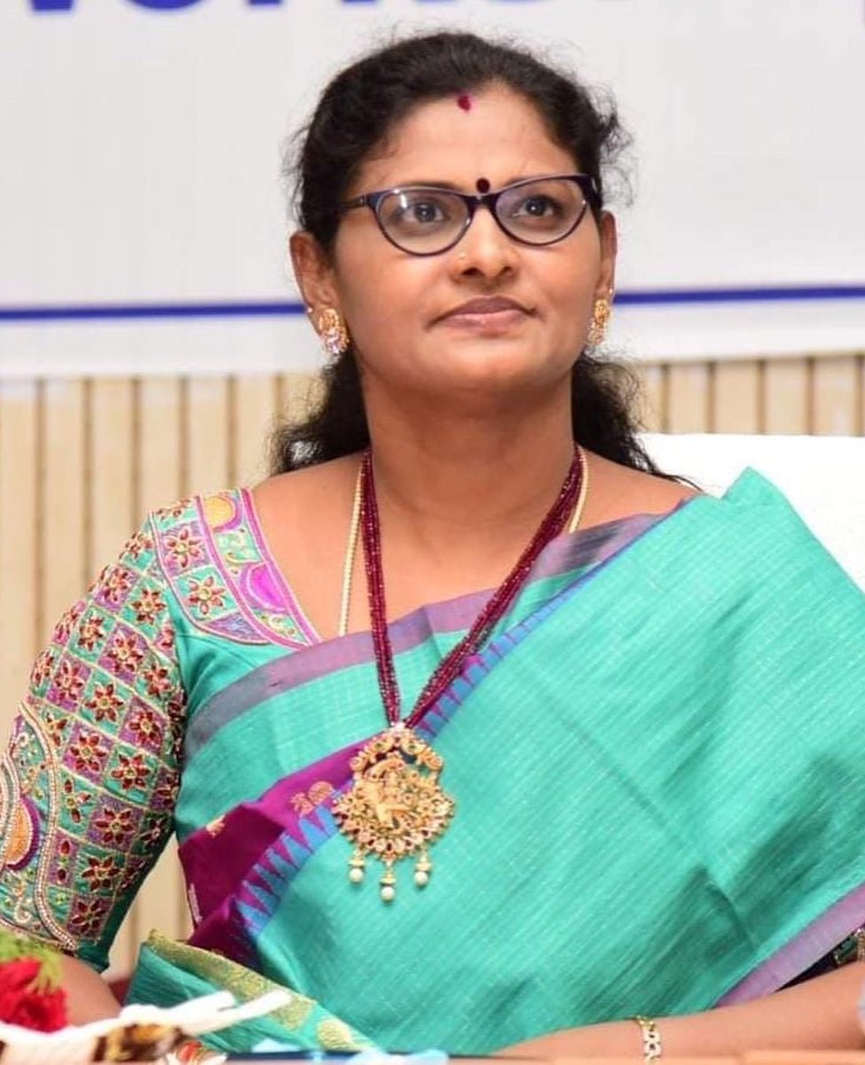 chittoortalkies's tweet photo. ,చిత్తూరు : అంద మహిళపై అత్యాచారం...

స్పందించిన మహిళా కమిషన్ సభ్యురాలు గజ్జల లక్ష్మి

 జిల్లా కేంద్రమైన చిత్తూరు నగరంలో అంద మహిళపై ఓ కామాంధుడు పలుమార్లు అత్యాచారానికి ఒడిగట్టాడు. https://t.co/2ih0fVFX0t