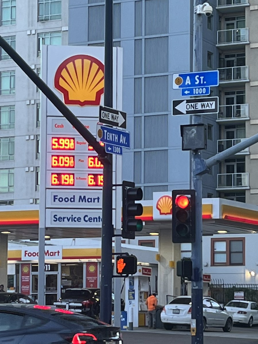 Last night on my ride home.  #gasprices #gas #gasoline #petrol #oil #Oilprices