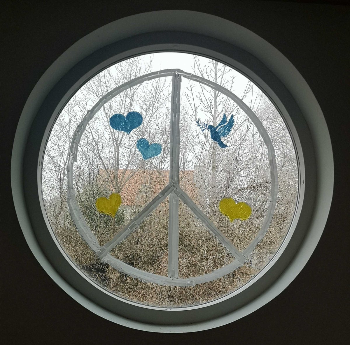 At home we've now decorated a window. It is not much, but it is something.

#Ukraine️