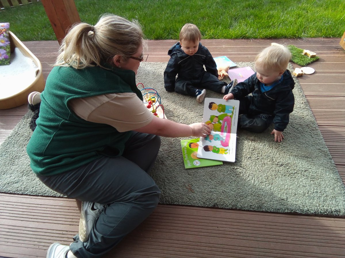 AshbridgeMaxy's tweet photo. The babies enjoying the outdoors looking at books together as well as singing songs together using puppets. They also like to move around independently to play and explore. #outdoorweek #outdoornursery #freshair #SpringIsComing #happybabies #Bluebells https://t.co/O9oWAUSwY0