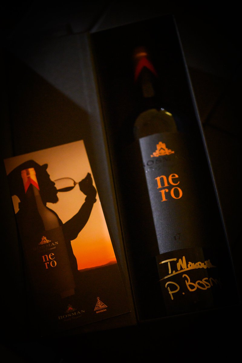 AverageSA_Blog's tweet photo. Family And New Friends Gather To Harvest Nero: https://t.co/XrkHK8V9hx
Petrus & @ThapeloMokoena have their sights set on introducing this special varietal to every corner of Africa and beyond. @neromomentZA
#NeroTime #NeroLifestyle #NeroMoment https://t.co/mqSC6b7Enx