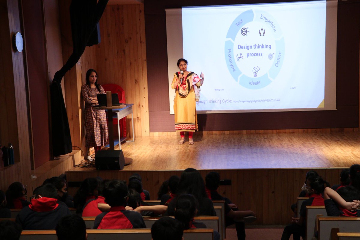 Ms_Ritu's tweet photo. Remained exciting & interesting experience orienting Ss abt Wat & Y of #projectbasedlearning and #designthinking Ss shared interesting ideas and thoughts to redesign the spaces. Promoting self-directed learning! @diptirulz1 #Grade4FS #ibpyp #fssurat https://t.co/dzf6bzV7yl
