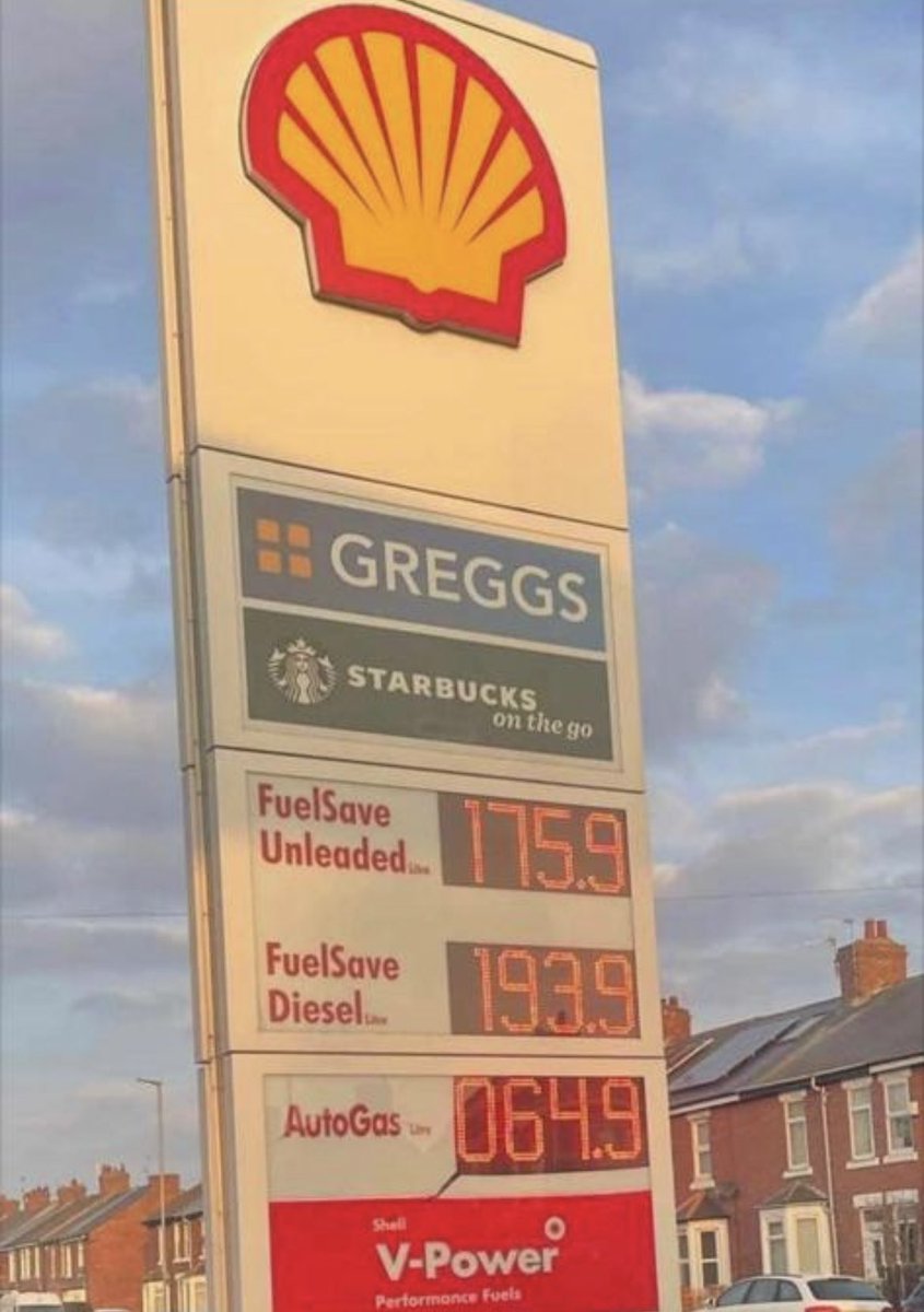 Hi <a href="/ShellStationsUK/">Shell Stations UK</a>. 👋 

Why is the cost of fuel this high in your Ashington station when it is significantly lower in other stations around the region? 🥴

This is taking the mick.

Should we arrange a boycott? 🤔