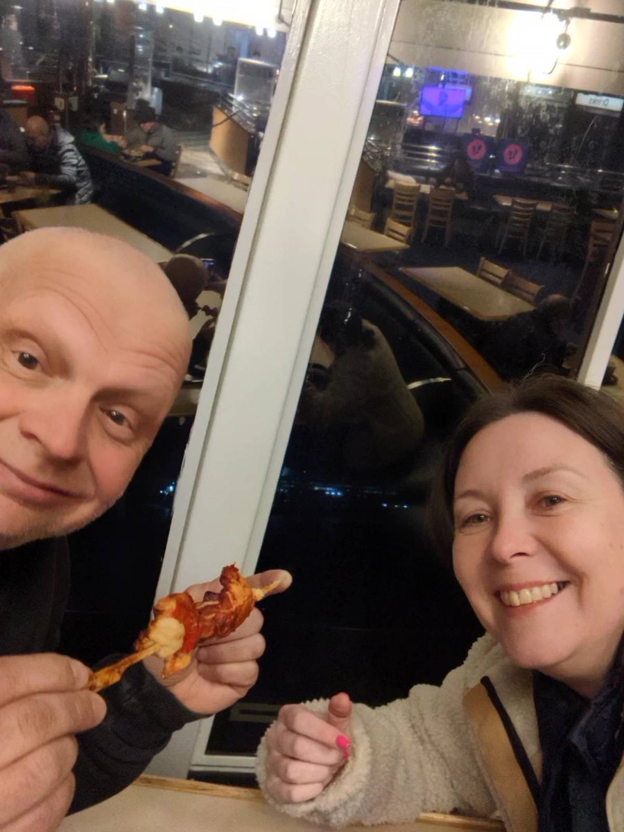 Two dear friends, Martin Gibbons &amp; <a href="/MicheleLynchUK/">Michele Lynch</a>, rented a van &amp; took off to #Romania with much needed supplies to help #Ukrainian #refugees who have fled to safety

The van &amp; fuel is self-funded, so if you can find a £ or 2 they would be very grateful! 
justgiving.com/crowdfunding/l…