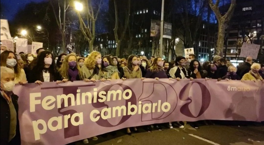 PodemosArganda's tweet image. GRACIAS A TODAS 💜

♀️ 𝕗𝕖𝕞𝕚𝕟𝕚𝕤𝕞𝕠 𝕡𝕒𝕣𝕒 𝕔𝕒𝕞𝕓𝕚𝕒𝕣𝕝𝕠 𝕥𝕠𝕕𝕠 ♀️

#8m2022 #feminismo #igualdad #podemos #podemosarganda