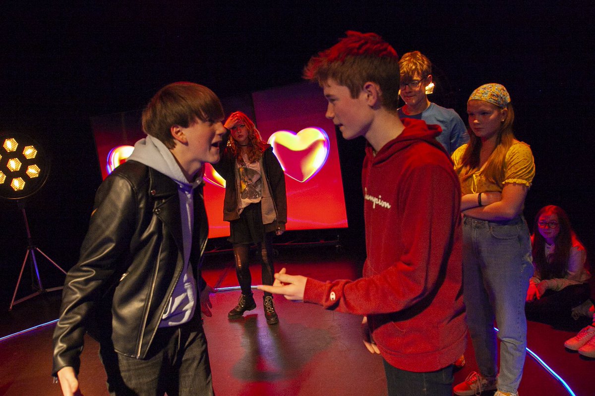 “This is heterosexual carnage” 💖 FIND A PARTNER! Our <a href="/NTConnections/">Connections</a>  production is tonight/tomorrow 6pm &amp; 8pm <a href="/StagSevenoaks/">The Stag Sevenoaks</a> tickets: bit.ly/3nytHKi