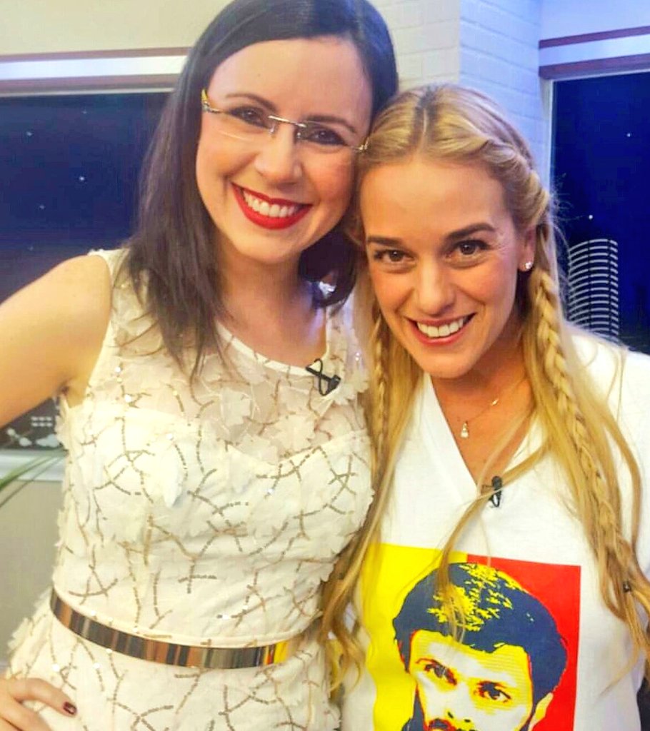 MarcialM2's tweet photo. Ya saben porque Carla Angola es tendencia?

Aquí la respuesta👇🏻 https://t.co/iojq39Fcao