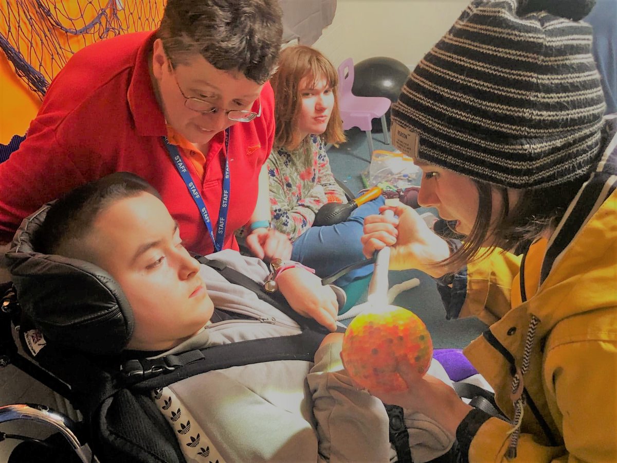 🐠On Monday we took a trip to Old Bill's Cove! 🐠
We were joined by Sea Farers who had travelled all the way from KTS Academy to explore the cove, discover lost treasure and even meet some of Bill's pet eels! 
This was our second sensory story-telling workshop at <a href="/KTSAcademy/">KTS Academy</a>