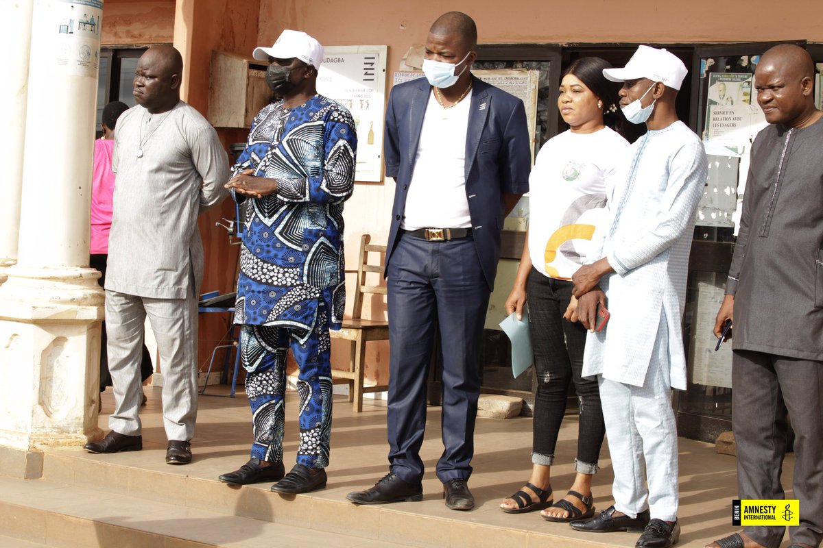 Retrouvez ici l'intégralité du discours de plaidoyer prononcé devant les autorités de la Commune d'Abomey-Calavi à l'occasion de la marche pacifique organisée ce #08mars2022 pour dénoncer les nombreux cas de viols et de violences sur les femmes à Calavi 👇🏿
facebook.com/110924622512/p…