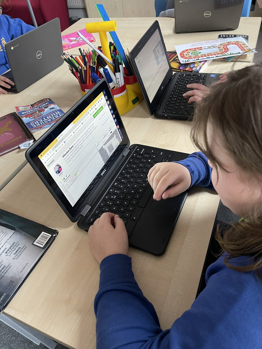 Mr_WStephen's tweet photo. #CaolP6 all set for our ASTRO PI Code Along with @DigiLearnScot & @CodingLorna 🤖🪐🌍💫 #missionzero #superstars #thisishighland #groupwork #selfassessment #teamcaol https://t.co/MQhNv3LMIs