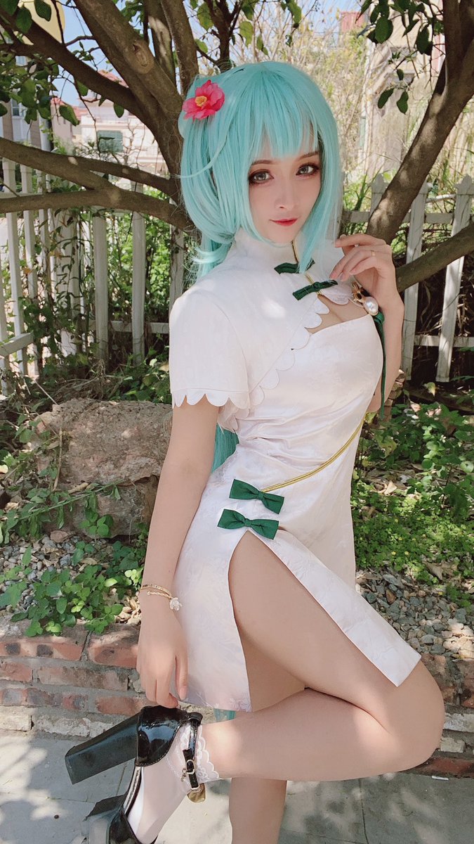 今天拍初音的旗袍吖 https://t.co/TICetNEBSG