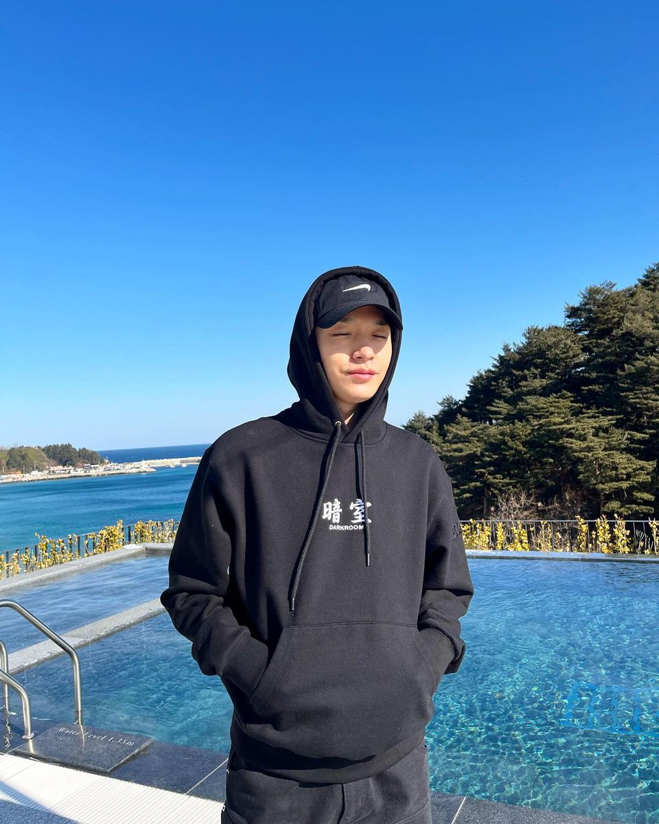 Hisunflower897's tweet photo. Happy birthday to you 🎂🥳🥳🌻🌻🌻
#livelongmySMDC @longlivesmdc https://t.co/HEl8sNUdqk