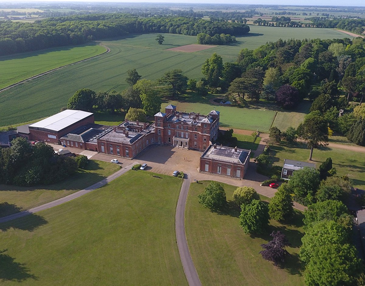 PSFSchoolFinder's tweet image. One of our partner boarding schools in the beautiful Norfolk countryside. What a lovely setting in which to live and study. 

ukprivateschoolfinder.com

#ukboardingschools #ukboardingschool #britishboardingschool #boardingschooluk #topboardingschools