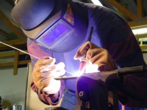 Vandaag begint #65plusser Gerrit in zijn nieuwe #werk als #lasser(pt) bij een mooi innovatief bedrijf in Apeldoorn. Wij wensen hem veel #werkplezier.
#invalbijziekte #flexwerk #65plusWerkt #ErvaringTelt #uitzendwerk #inclusieveSamenleving #flexibeleSchil #AOWenWerk #doorwerken