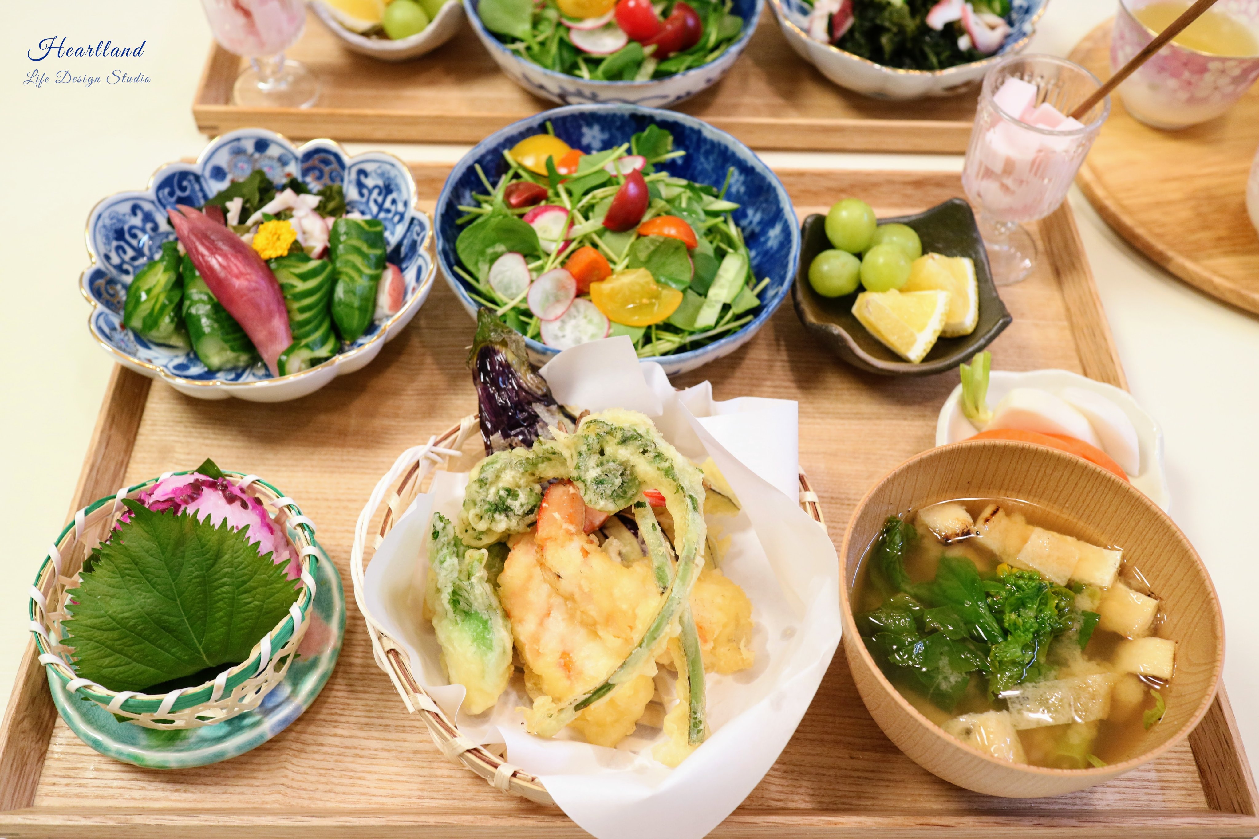 𝓗𝓮𝓪𝓻𝓽𝓵𝓪𝓷𝓭 ᵢᶠₑ ₑₛᵢᵍₙ ₜᵤᵈᵢₒ Dinner At Home 天ぷら 海老 茄子 こごみ 酢の物 タコ きゅうり みょうが わかめ グリーンサラダ ウインターパースレイン プチトマト ラディッシュ きゅうり ぬか漬け 蕪 きゅうり