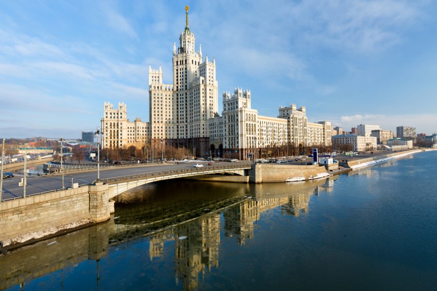 Заммэра Москвы Петр Бирюков сообщил, что планы по благоустройству улиц и общественных пространств столицы на 2022 год не стали менять, передает "Интерфакс".
"Ранее совместно с горожанами мы определили объекты, на которых в этом году пройдут работы п…
otr-online.ru/news/v-stolich…