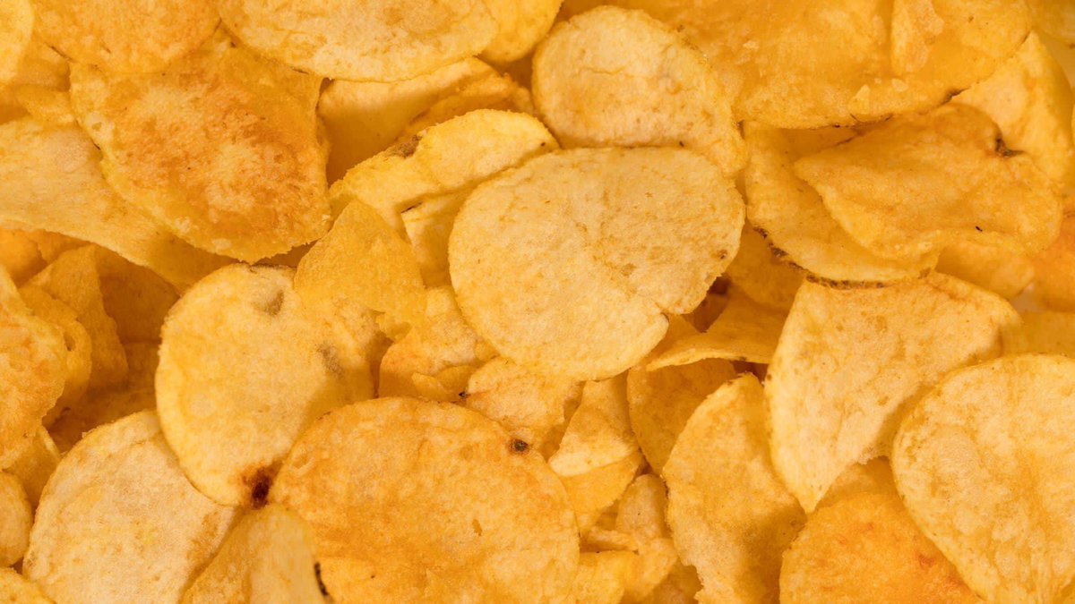 LHS_Sci's tweet photo. ScienceLAB - this Thursday we will be burning  crisps. 

3-3:50pm

#crispyscience https://t.co/ijTjNqTDxN
