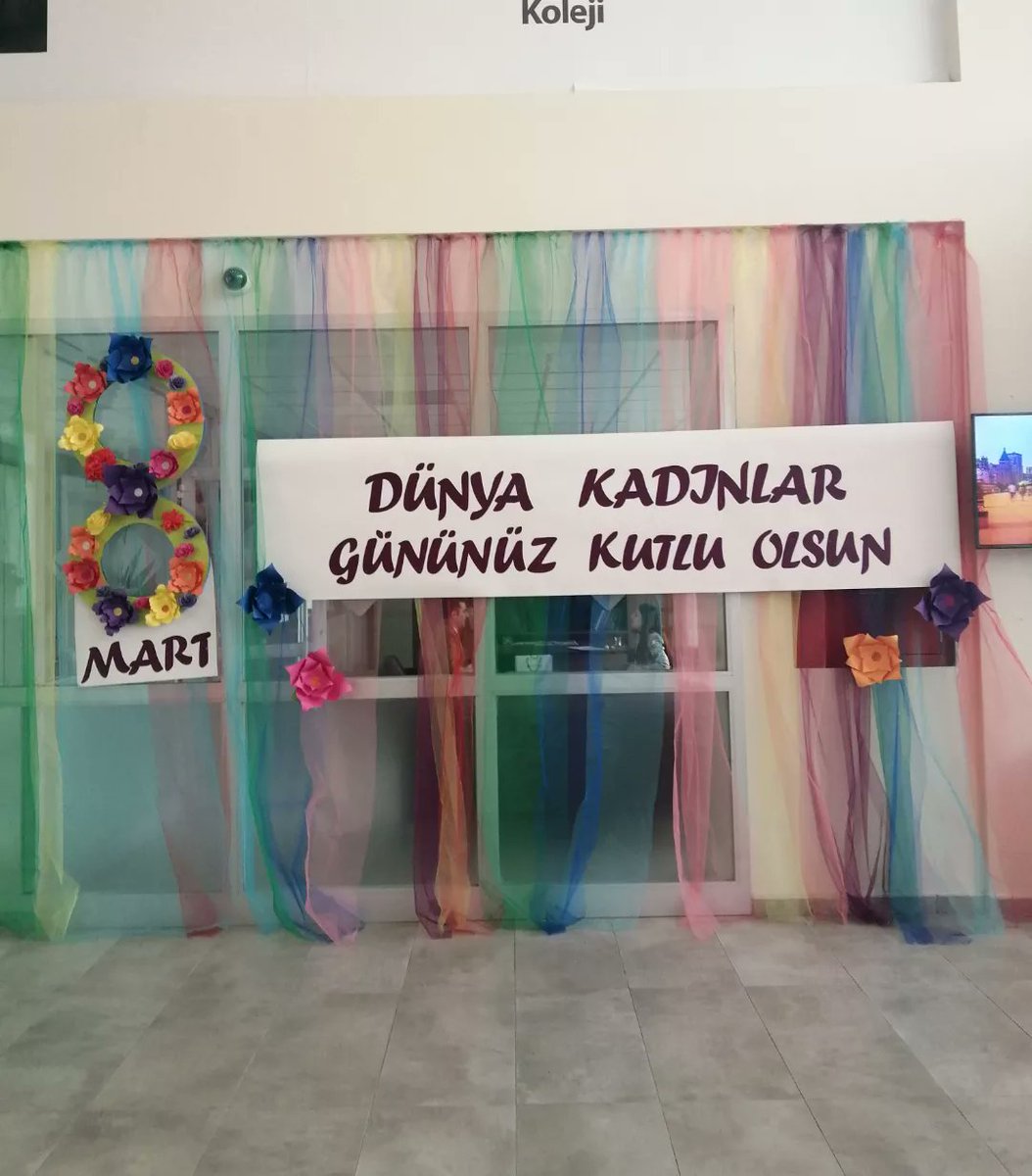 AyseMerveKART's tweet photo. #8MartDünyaKadınlarGünü kutlu olsun 💐2022 🌼🖼️ @konyabk12 @esra_demir0916 @ilkay_tandogan https://t.co/qz5nCjwTw7