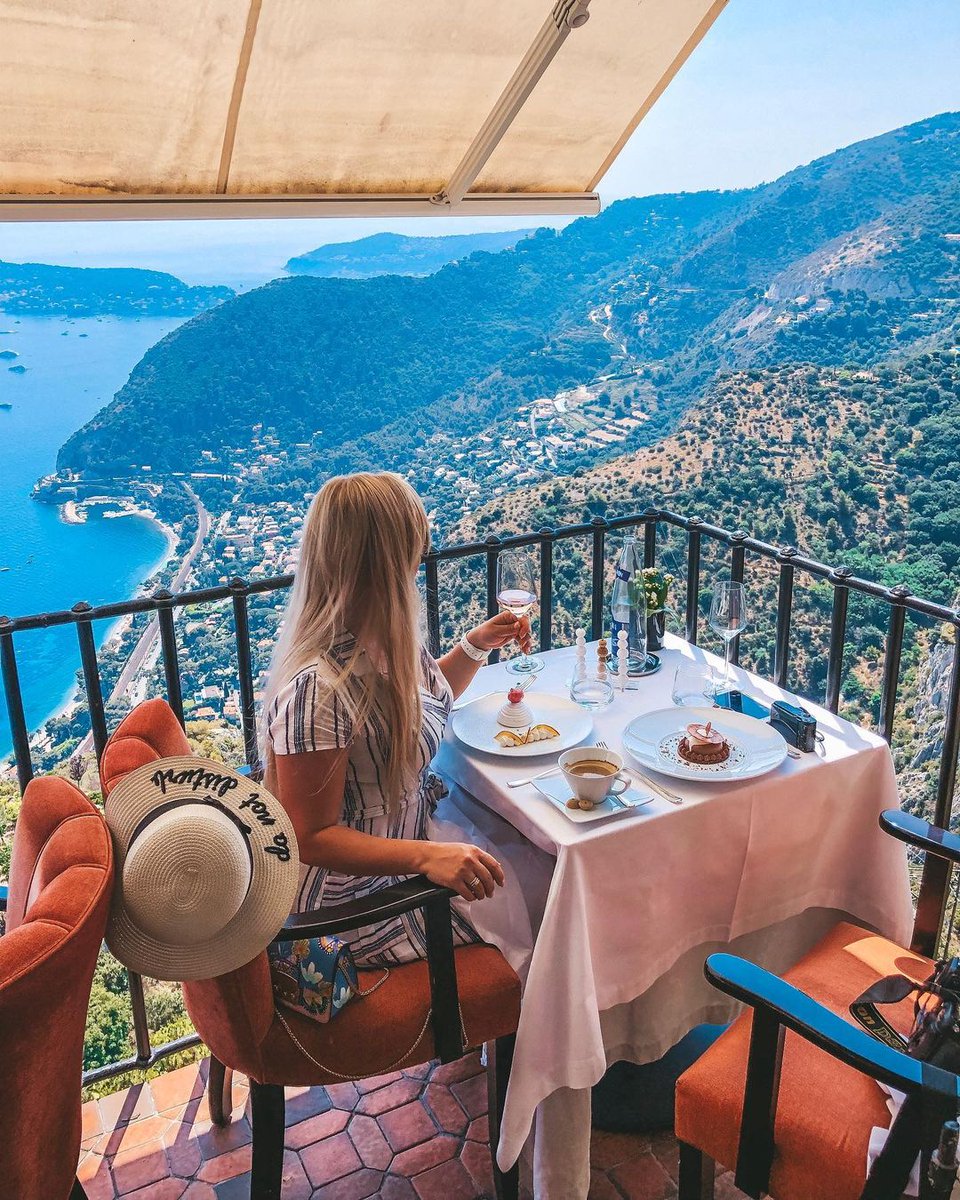It's views like this that keep us coming back for more 🤩  

 📸<a href="/ChateauEza/">Hotel Chateau Eza</a>  #CotedAzurFrance #travel