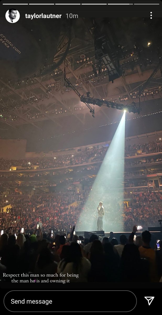 "Respect this man so much for being the man he is and owning it." - Taylor Lautner to Justin Bieber 😭