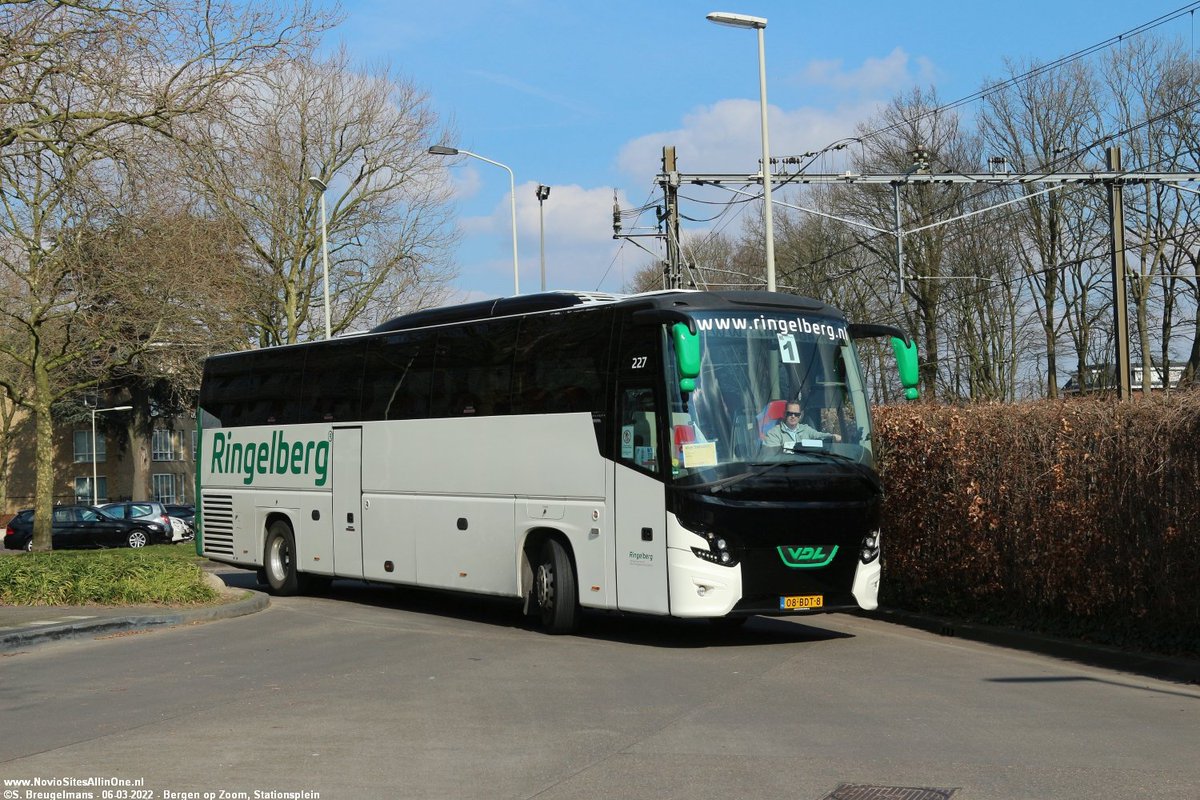 Ringelberg 227 (TVV Bergen op Zoom - Goes)
Bergen op Zoom, Stationsplein 🇳🇱 06-03-2022.