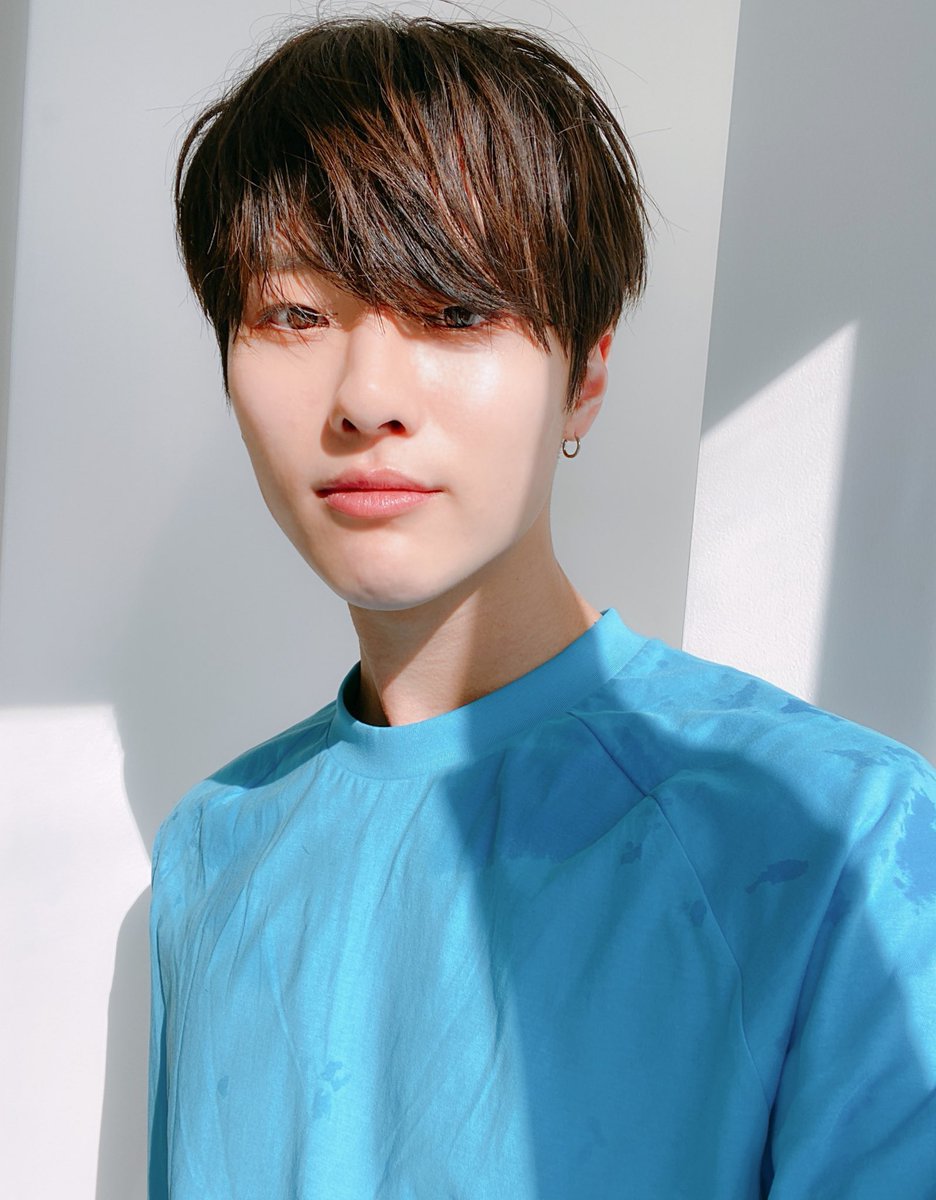 희즈 。 (@heez_dnwm) on Twitter photo 