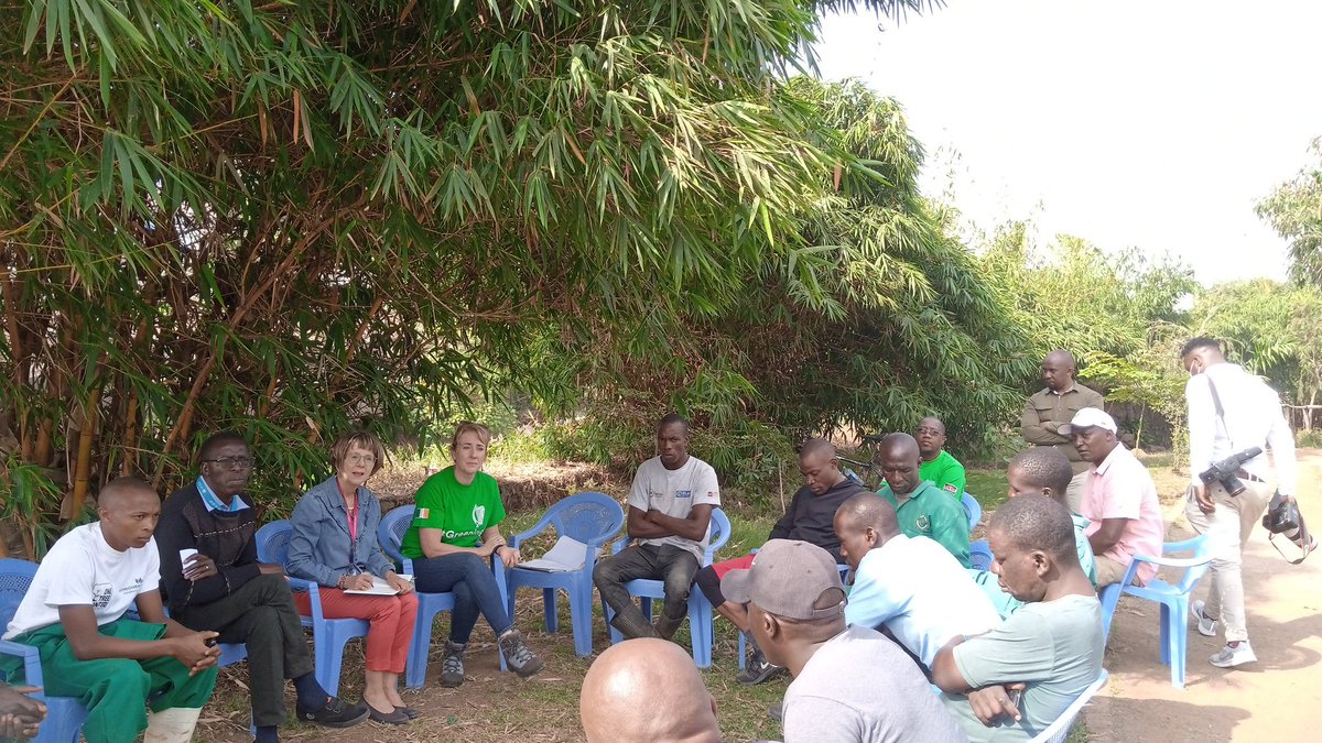KombGreen's tweet photo. #AlongRivers
Well Appreciated for the visit of the Irish Ambassador Miss Fionnuala Quinlan and @CWatsonICRAF who joined us today for tree Planting along Nairobi River... #NairobiRiverRegeneration https://t.co/RwYVZm34lU